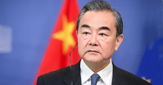 ইরানে সামরিক হামলার বিরোধী অবস্থানে বেইজিং, অবিলম্বে যুদ্ধবিরতির আহ্বান চীনের পররাষ্ট্রমন্ত্রীর